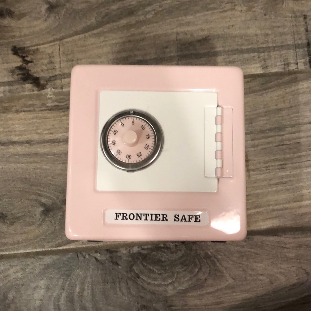 Frontier safe